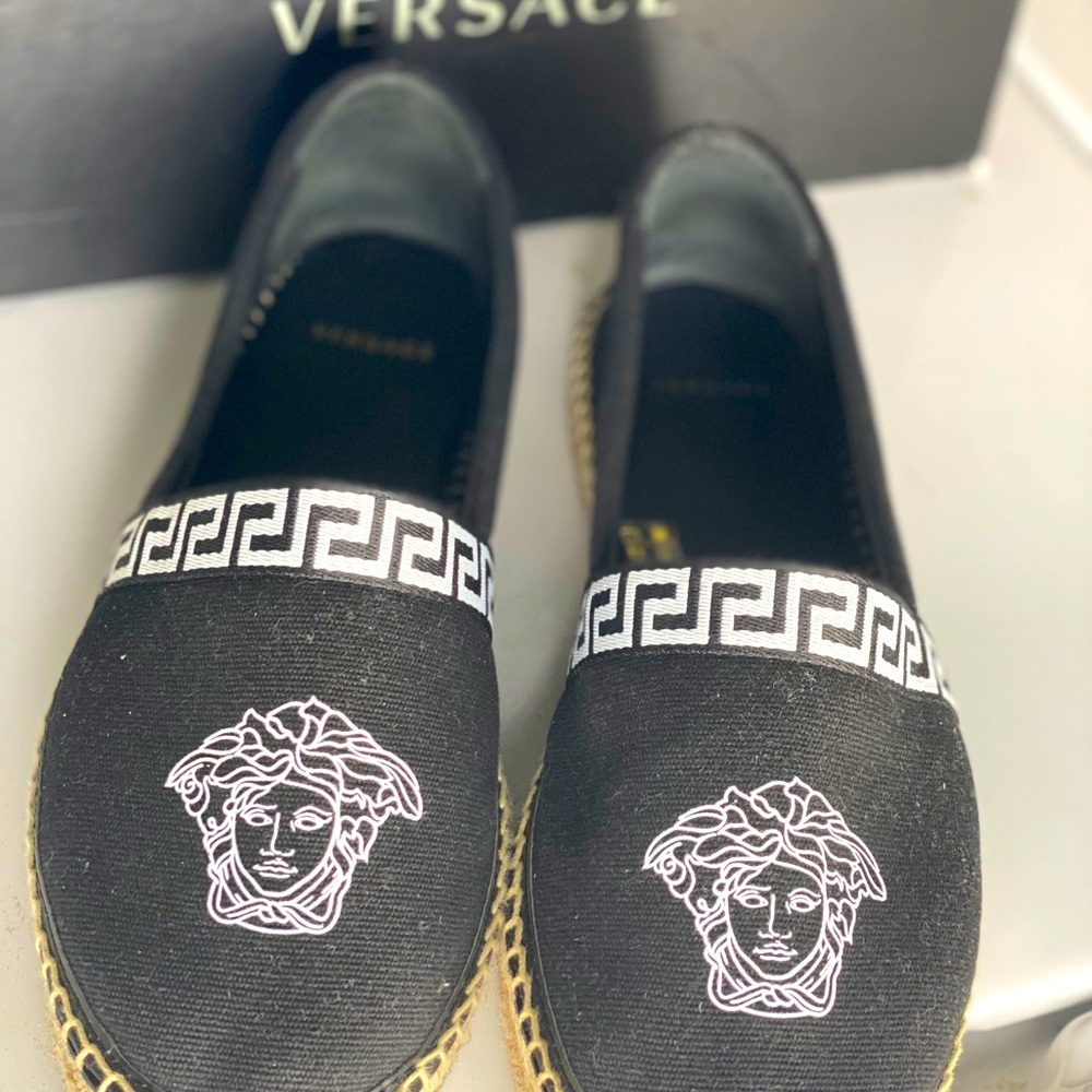 Versace canvas Medusa